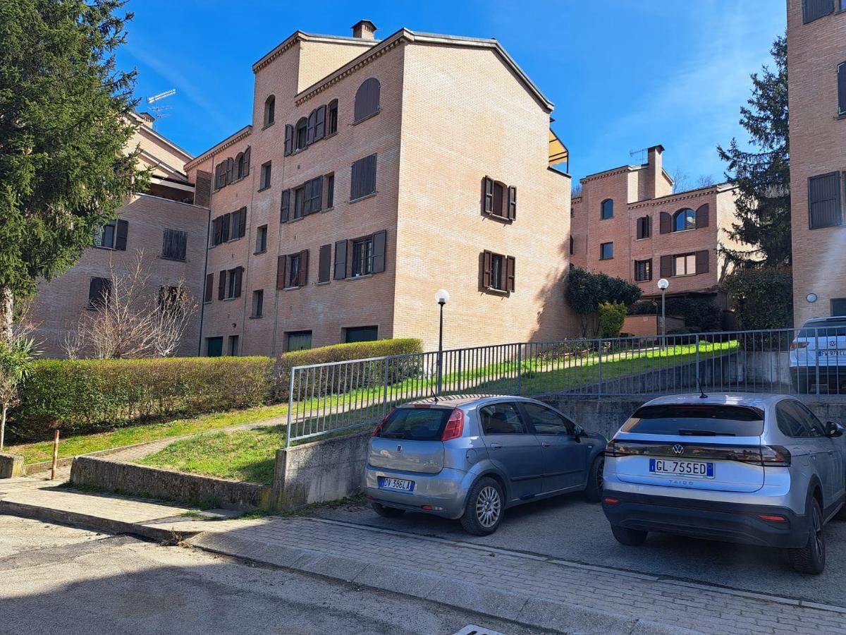 Casa Vacanze Viaggi Dipinti มอนเตเรนซิโอ ภายนอก รูปภาพ