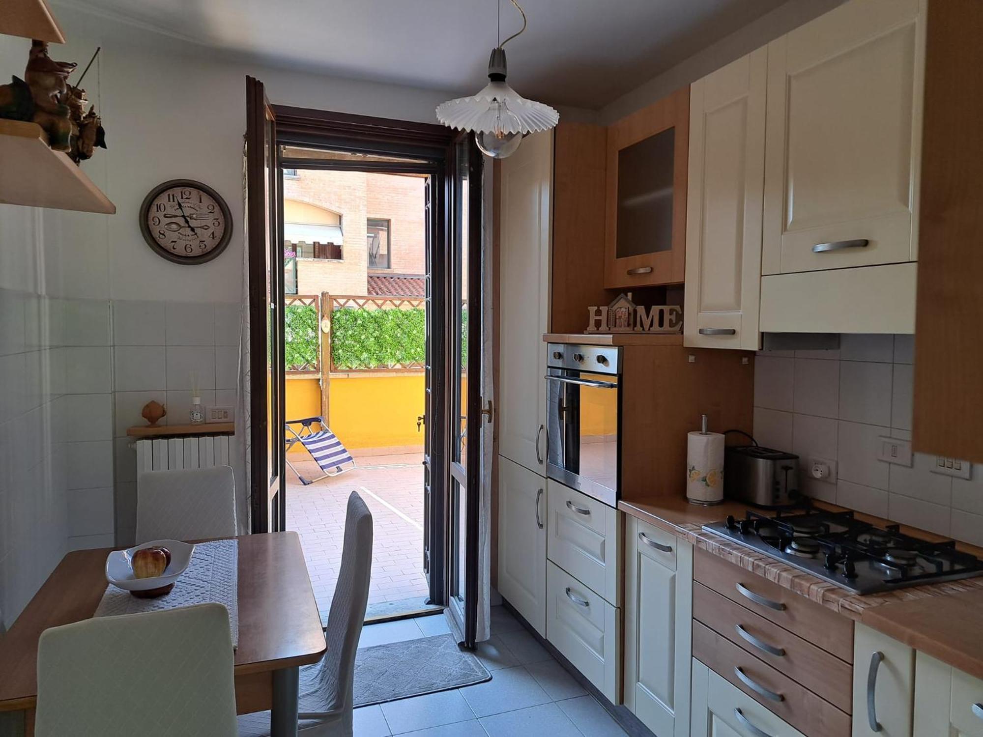 Casa Vacanze Viaggi Dipinti มอนเตเรนซิโอ ภายนอก รูปภาพ