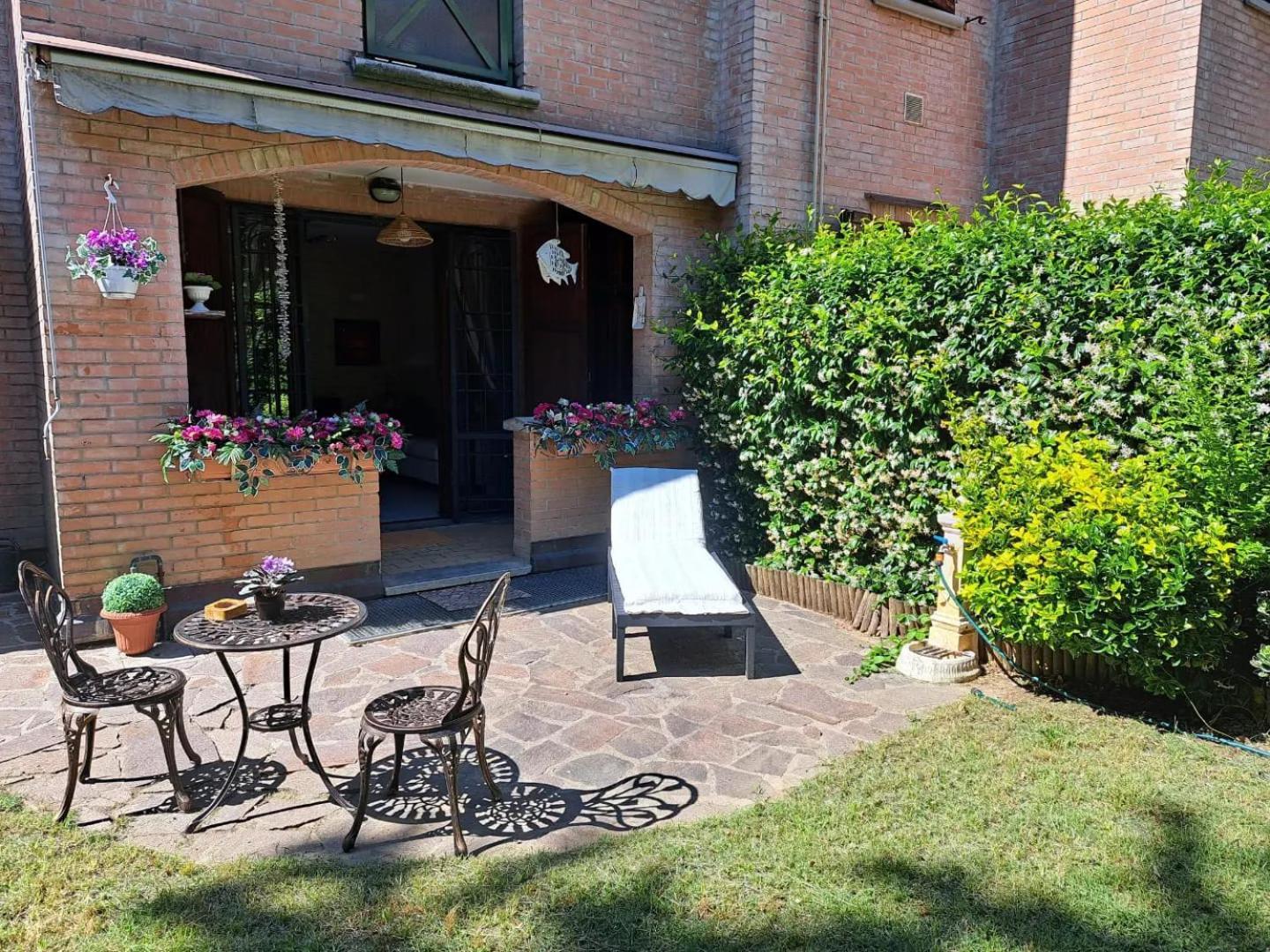 Casa Vacanze Viaggi Dipinti มอนเตเรนซิโอ ภายนอก รูปภาพ