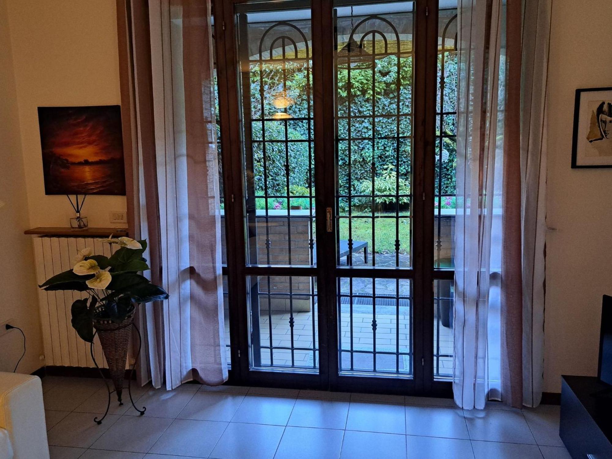Casa Vacanze Viaggi Dipinti มอนเตเรนซิโอ ภายนอก รูปภาพ