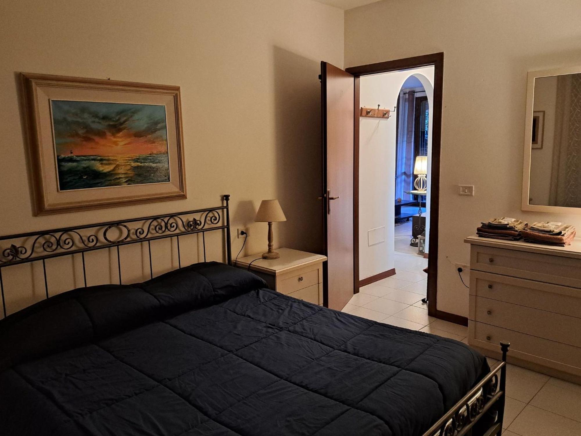 Casa Vacanze Viaggi Dipinti มอนเตเรนซิโอ ภายนอก รูปภาพ