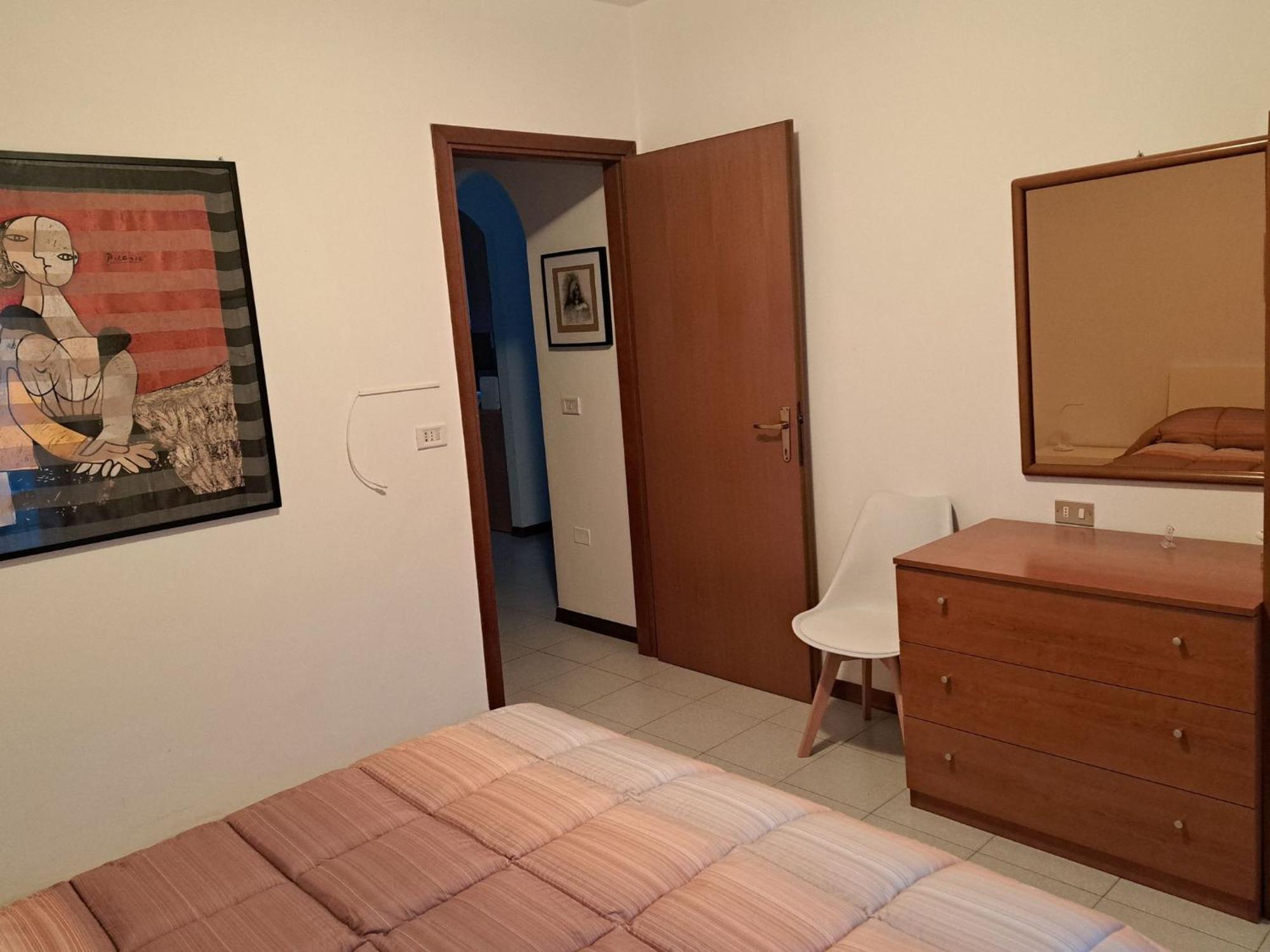 Casa Vacanze Viaggi Dipinti มอนเตเรนซิโอ ภายนอก รูปภาพ