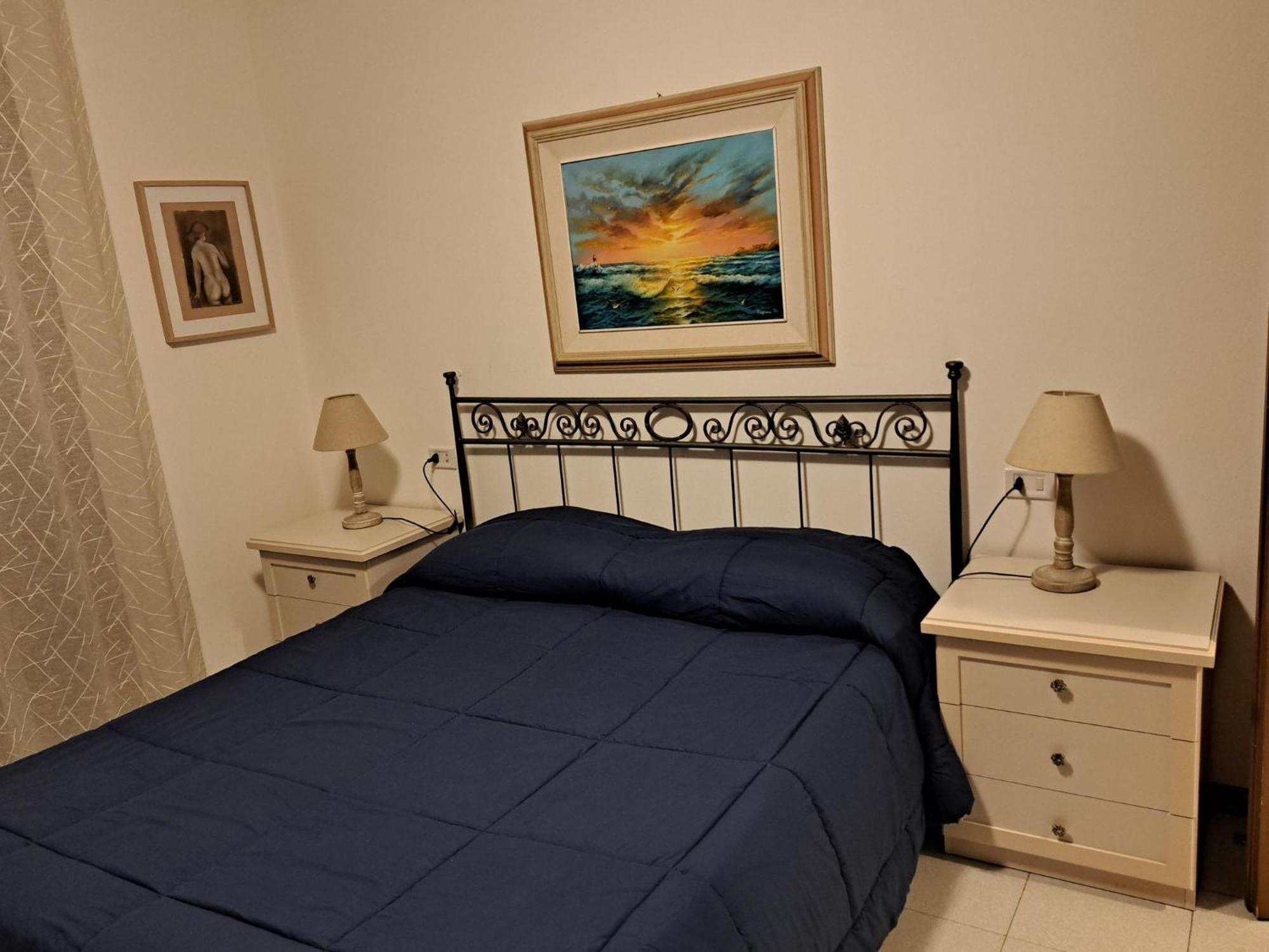 Casa Vacanze Viaggi Dipinti มอนเตเรนซิโอ ภายนอก รูปภาพ